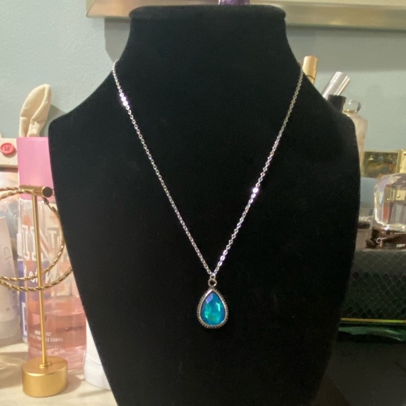Turquoise pendant necklace - Picture 5 of 5